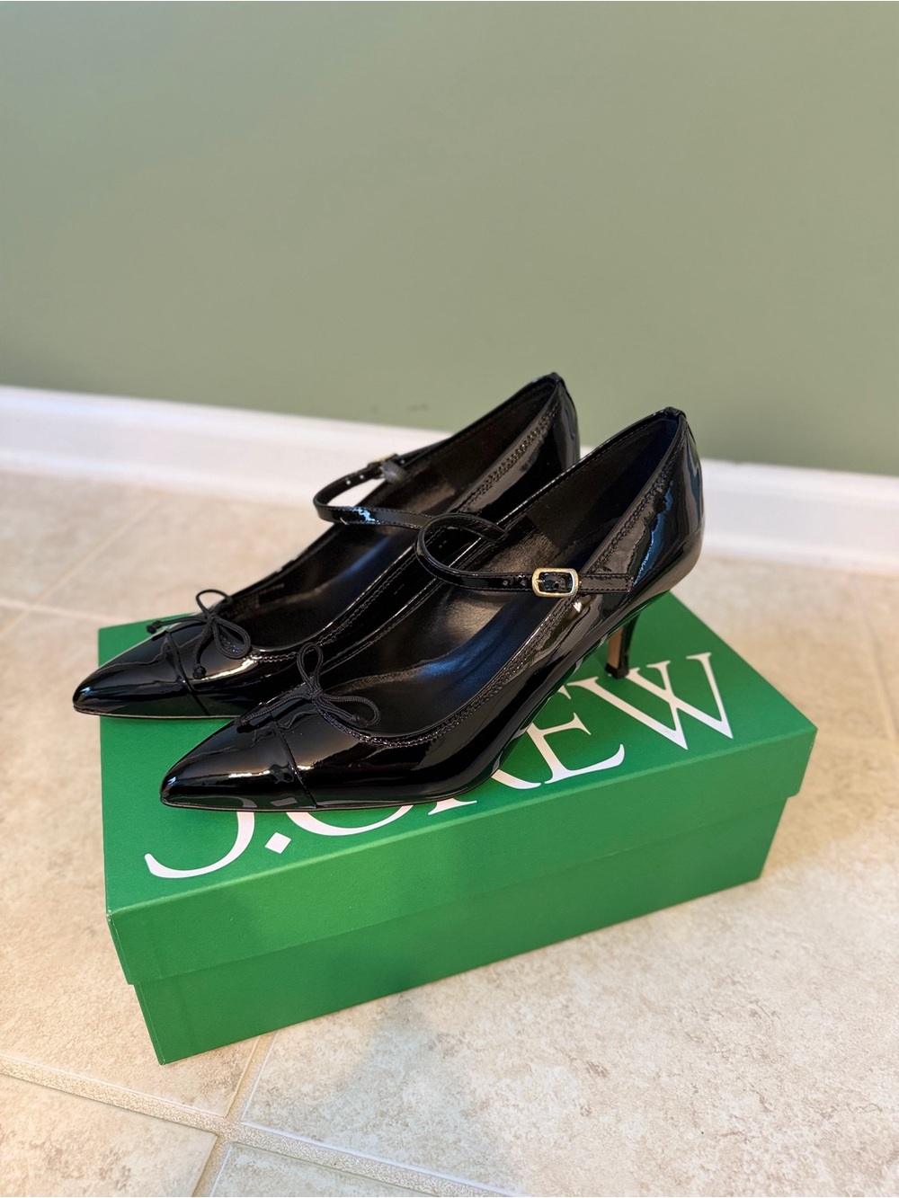 J. Crew Black Patent Leather Mary Jane Kitten Heel Pumps
